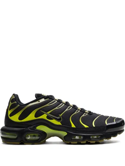 NIKE AIR MAX PLUS "GREEN" SNEAKERS