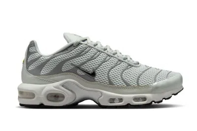 Pre-owned Nike Air Max Plus Light Silver (women's) In Light Silver/chrome/light Bone