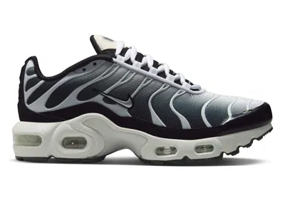 Pre-owned Nike Air Max Plus Metallic Cool Grey Sneakers In Black/white/sail