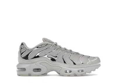 Pre-owned Nike Air Max Plus Metallic Silver Sneakers In Light Iron Ore/gym Red/smoke Grey