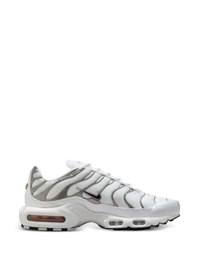 Nike Air Max Plus Se Sneakers In Multi