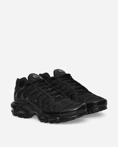 NIKE AIR MAX PLUS SNEAKERS