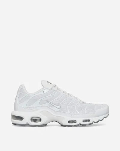 Nike Air Max Plus Sneakers In White