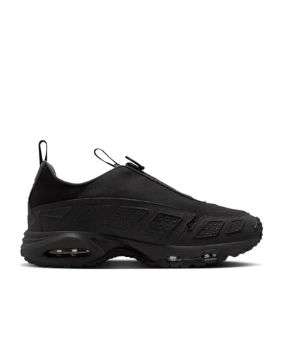 Nike Air Max Sndr Gore-tex Sneakers In Black