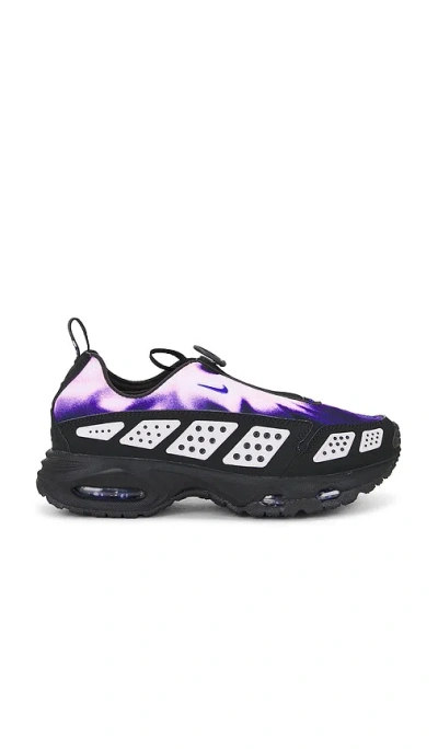 NIKE AIR MAX SNDR SE SNEAKER