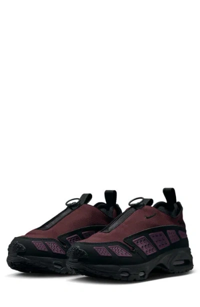 Nike Air Max Sndr Gtx Zip-up Sneakers In Purple