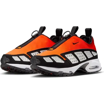 Nike Air Max Sunder Sneaker In Orange