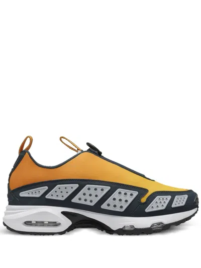 Nike Air Max Sunder Sneakers In Gold