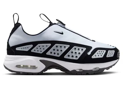 Pre-owned Nike Air Max Sunder (women's) Sneakers In White/black