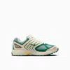 Nike Man Sneakers Green Size 7.5 Textile Fibers In Green
