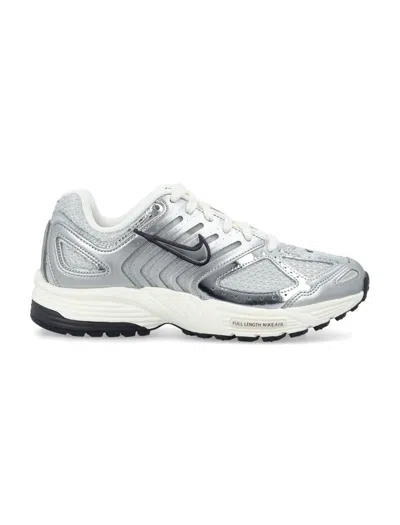 Nike Air Peg 2k5 Woman Sneaker In Photon Dust