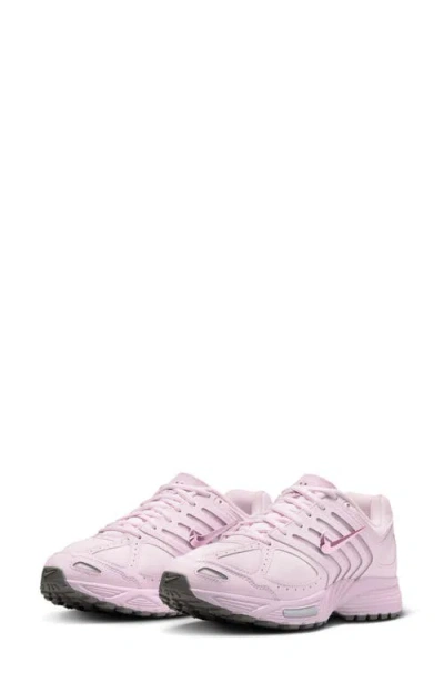 Nike Air Pegasus 2005 Sneaker In Pink