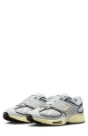 Nike Air Pegasus Wave Sneaker