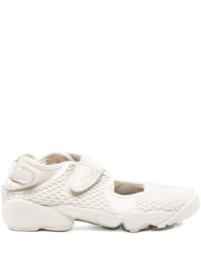 Nike Split Toe Sandals Lightweight Textile Upper In Neutral