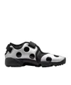 Nike Rift Split Toe Sandals Polka Dot Silhouette In Black