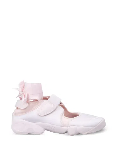 Nike Air Rift Se Split-toe Ribbon-tie Sneakers In Pink