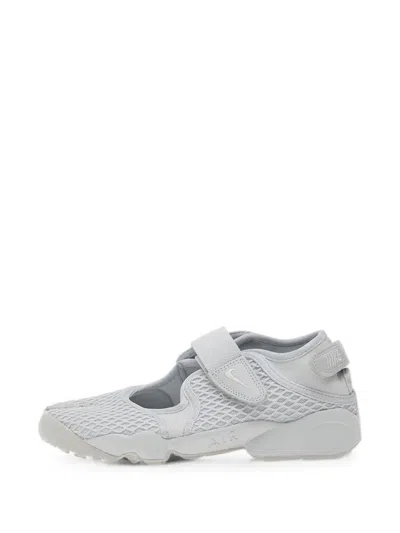 Nike Air Rift Sneakers In White