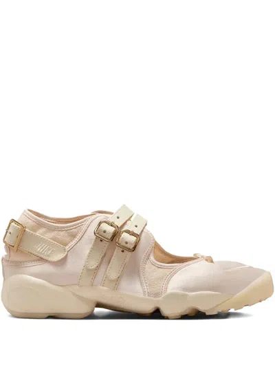 NIKE AIR RIFT SNEAKERS