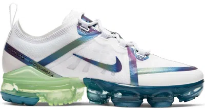 Pre-owned Nike Air Vapormax 2019 Bubble Pack White Sneakers In Summit White