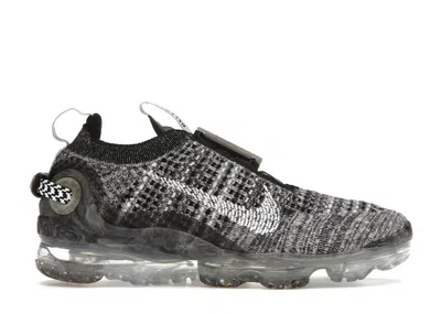Pre-owned Nike Air Vapormax 2020 Flyknit Oreo (women's) Sneakers In Black/white