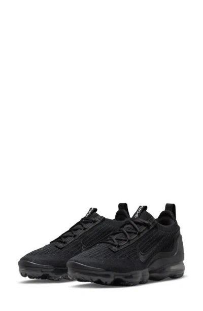 Nike Air Vapormax 2021 Fk Sneaker In Black/black/metallic Silver