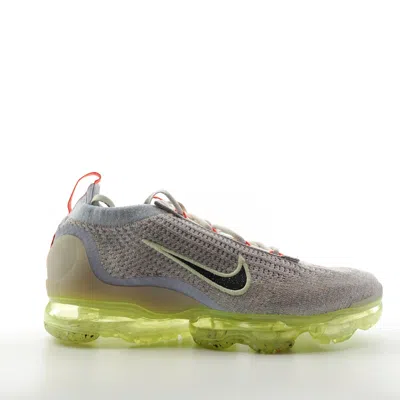 Pre-owned Nike Air Vapormax 2021 Flyknit Sneakers Light Bone Lime Dc4112-003 Womens Size 6 In White