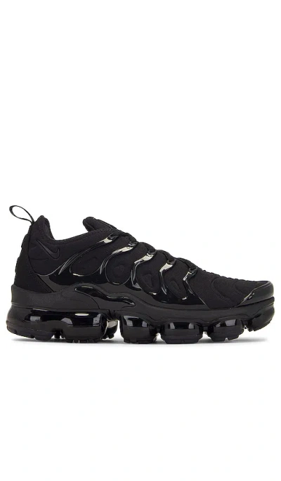 Nike Air Vapormax Plus Sneaker In Black