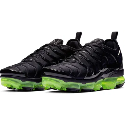 NIKE NIKE AIR VAPORMAX PLUS SNEAKER