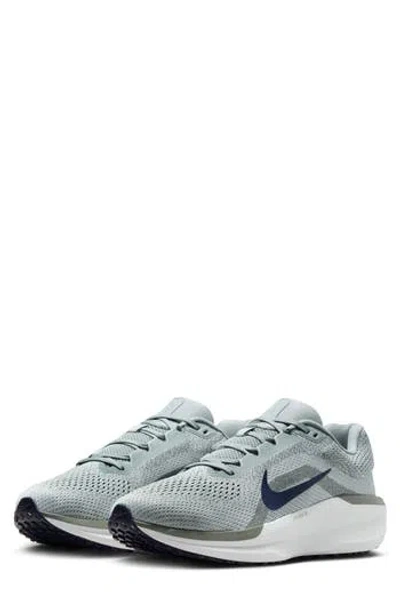 Nike Air Winflo 11 Running Shoe In Light Pumice/obsidian/grey