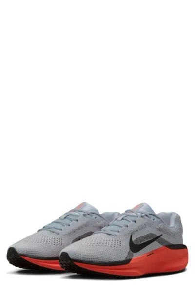 Nike Air Winflo 11 Running Shoe In Multi