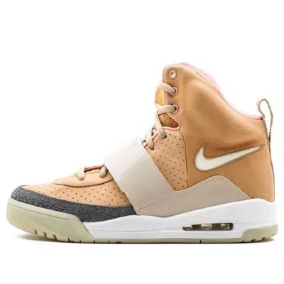 Nike Air Yeezy 'net' In Brown