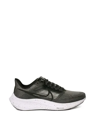 Nike Air Zoom Pegasus Lace-up 39 Sneakers In Black