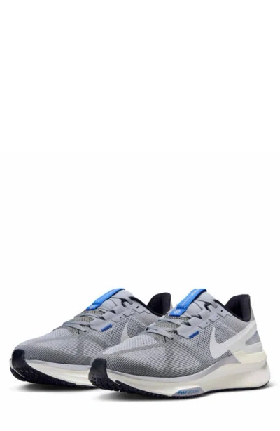 Nike Air Zoom Structure 25 Road Running Shoe In Grey/white/wolf Grey