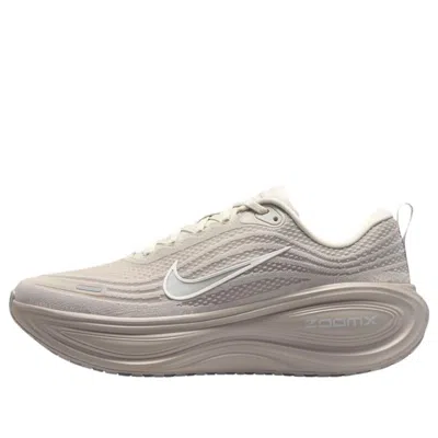 Nike Vomero Plus Sneakers In Neutral