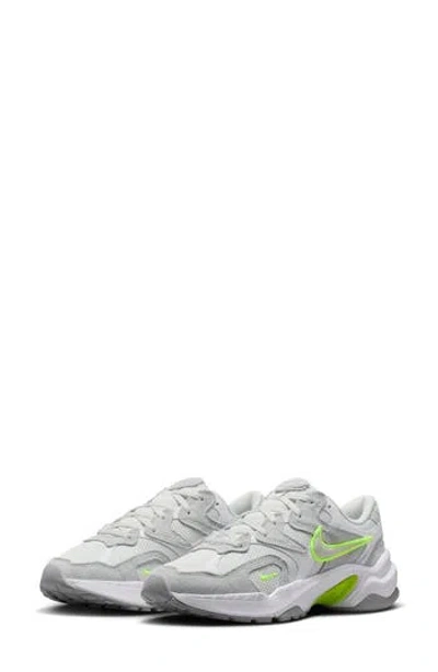 Nike Al8 Sneaker In Multi