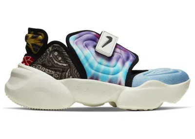 Pre-owned Nike Aqua Rift Print (women's) Sneakers In Sail/black In Multi