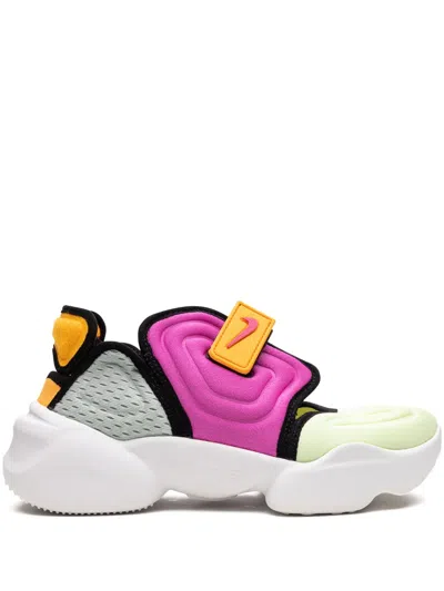 Nike Aqua Rift Sneakers In Pink