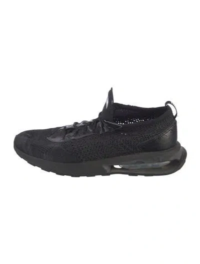 Pre-owned Nike Athletic Sneakers In Black