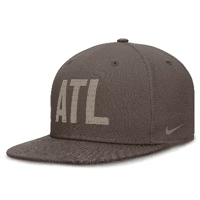 Nike Atlanta Braves Statement True  Men's Dri-fit Mlb Fitted Hat In Brown