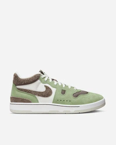 Nike Attack In Green