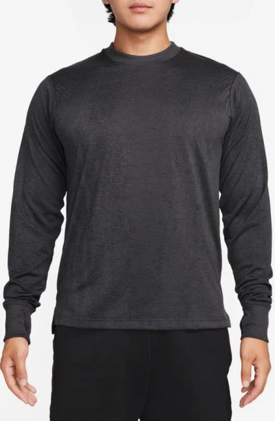 Nike Axis Dri-fit Crewneck Pullover In Black