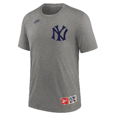 Nike Babe Ruth New York Yankees Cooperstown  Men's Mlb T-shirt In Gray