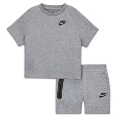 Nike Baby Tech Fleece T-shirt And Shorts Set In Gray