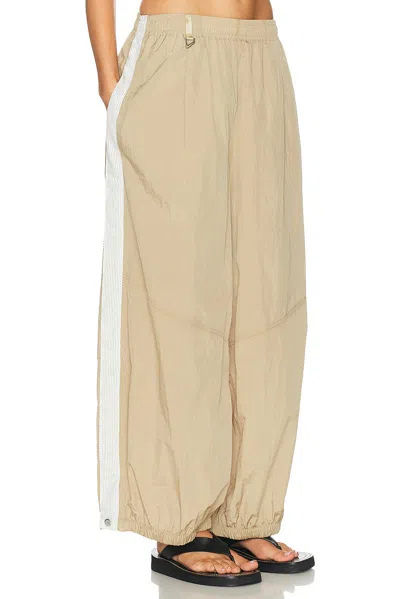 Nike Balloon Track Pant In Neutral