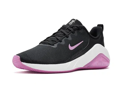 Nike Bella 7 In Black