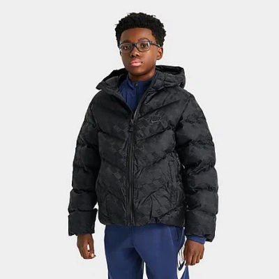 Nike Big Kids Sportswear All Day Play Allover Print Therma-fit Loose-fit Puffer Jacket In Black