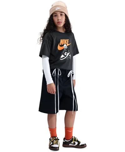 Nike Big Kids Sportswear Logo Graphic T-shirt In Black