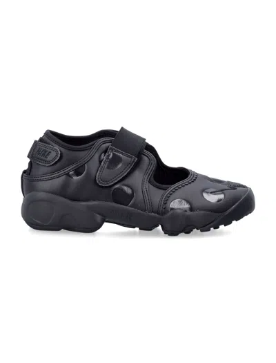 Nike Black Air Rift Synthetic Split-toe Sneakers