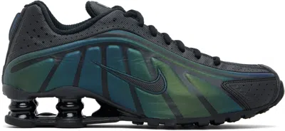 Nike Shox R4 Se In Green