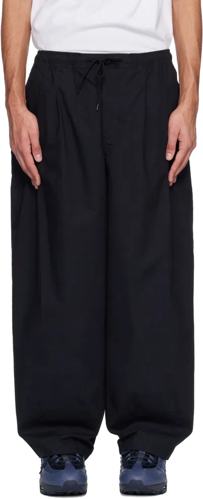 Nike Black  Club Balloon Trousers